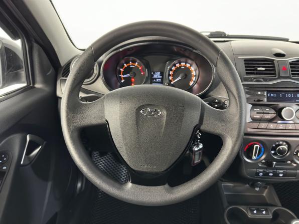 Lada (ВАЗ) Granta I Рестайлинг с пробегом 2024 года, цена 899 900 рублей, 33976 км, лифтбек, Автокод Объявления