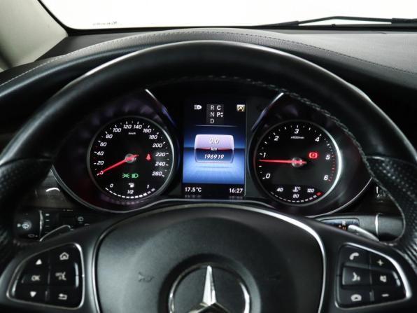 Mercedes-Benz V-Класс III (W447) Рестайлинг с пробегом 2021 года, цена 5 499 900 рублей, 198918 км, минивэн, Автокод Объявления