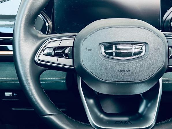 Geely Monjaro I с пробегом 2023 года, цена 2 980 000 рублей, 84000 км, внедорожник, Автокод Объявления