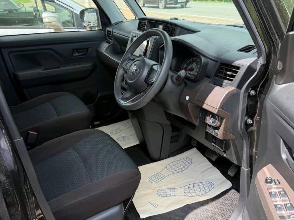 Toyota Roomy I Рестайлинг с пробегом 2021 года, цена 1 100 000 рублей, 77776 км, микровэн, Автокод Объявления