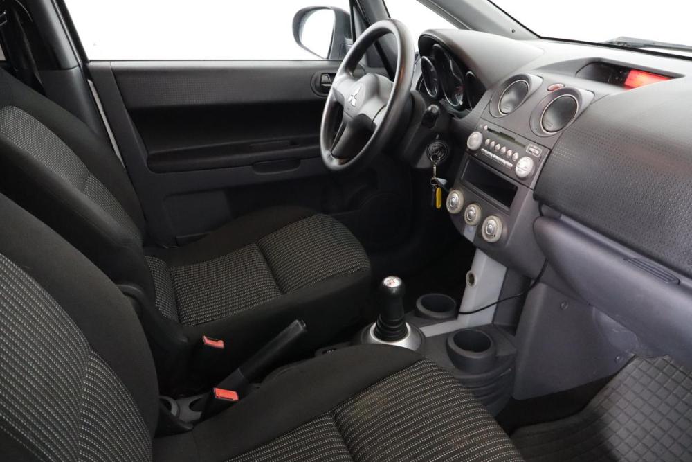 Mitsubishi Colt VI (Z20/Z30) Санкт-Петербург  - изображение 10
