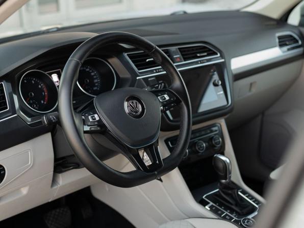 Volkswagen Tiguan II с пробегом 2017 года, цена 2 280 000 рублей, 146013 км, внедорожник, Автокод Объявления