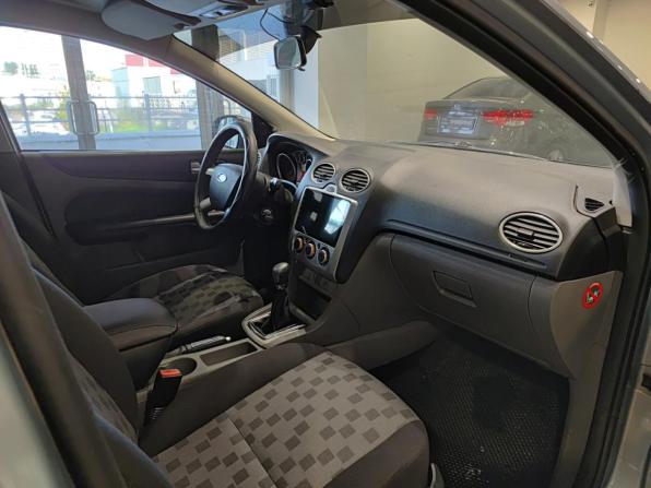 Ford Focus II Рестайлинг с пробегом 2009 года, цена 370 000 рублей, 310551 км, седан, Автокод Объявления
