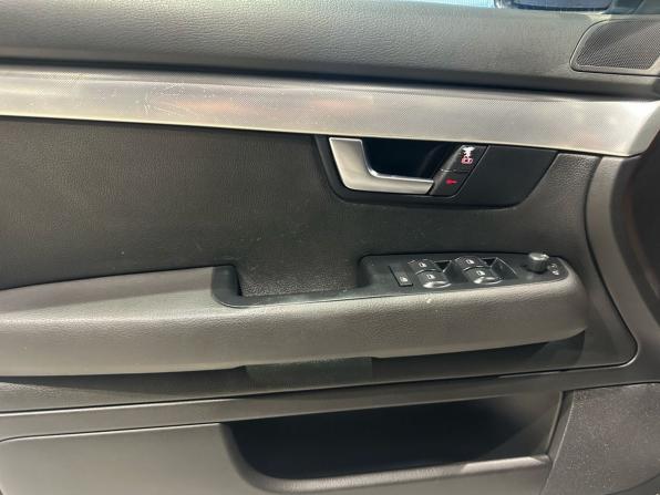 Audi A4 III (B7) с пробегом 2007 года, цена 595 000 рублей, 273646 км, седан, Автокод Объявления