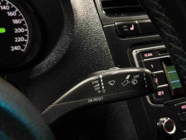 Volkswagen Polo V с пробегом 2013 года, цена 948 000 рублей, 135227 км, седан, Автокод Объявления