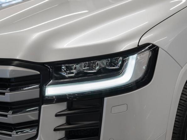 Toyota Land Cruiser 300 Series с пробегом 2024 года, цена 14 200 000 рублей, 22 км, внедорожник, Автокод Объявления
