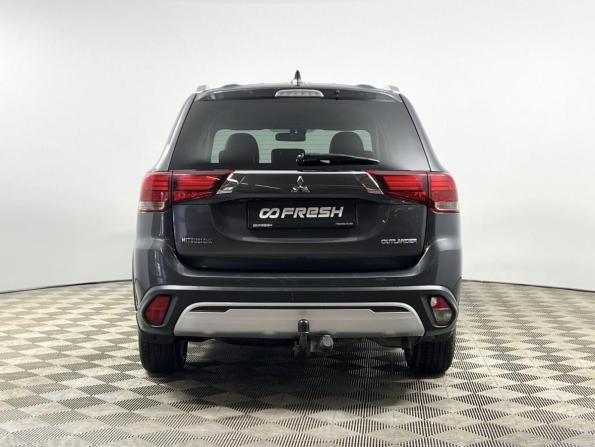Mitsubishi Outlander III Рестайлинг 3 с пробегом 2019 года, цена 2 425 200 рублей, 111030 км, внедорожник, Автокод Объявления