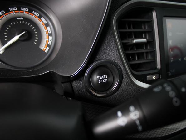 Lada (ВАЗ) Vesta I Рестайлинг (NG) с пробегом 2024 года, цена 1 330 000 рублей, 46000 км, седан, Автокод Объявления