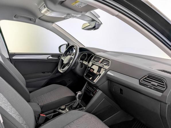 Volkswagen Tiguan II Рестайлинг с пробегом 2021 года, цена 3 750 000 рублей, 17314 км, внедорожник, Автокод Объявления