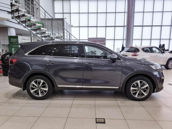 Kia Sorento III Prime Рестайлинг с пробегом 2018 года, цена 2 200 000 рублей, 159000 км, внедорожник, Автокод Объявления