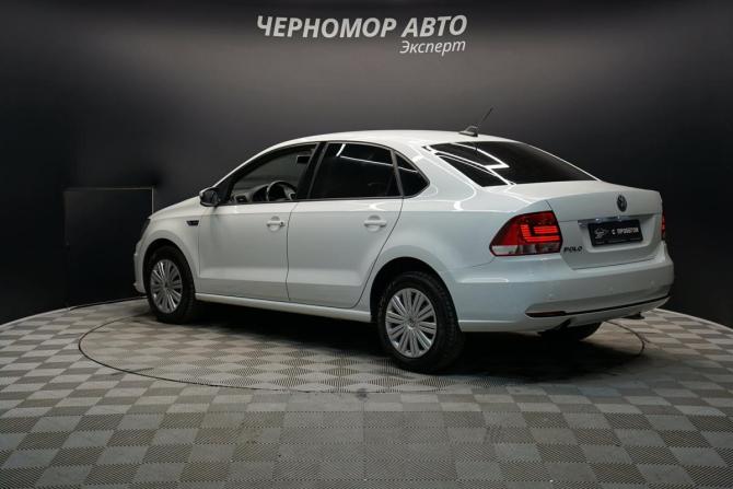 Volkswagen Polo V Рестайлинг с пробегом 2018 года, цена 1 299 000 рублей, 130550 км, седан, Автокод Объявления