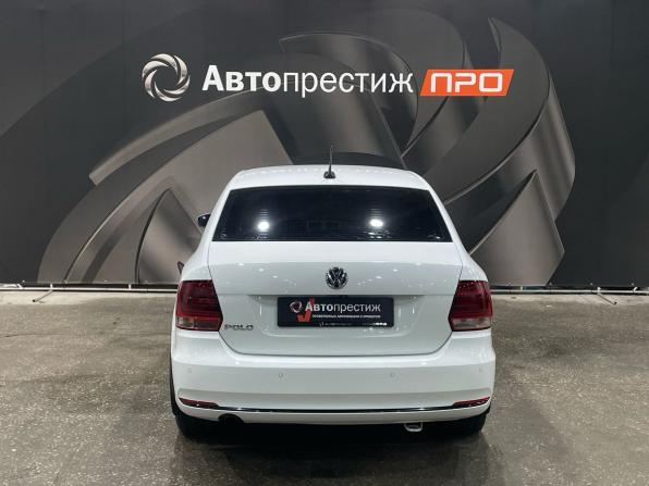 Volkswagen Polo V Рестайлинг с пробегом 2018 года, цена 795 000 рублей, 209865 км, седан, Автокод Объявления