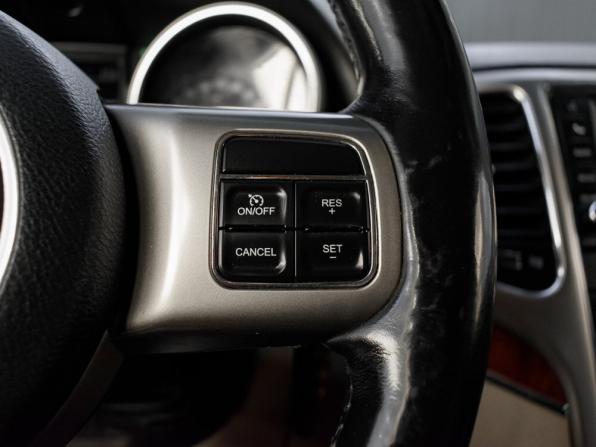 Jeep Grand Cherokee IV (WK2) с пробегом 2011 года, цена 1 985 000 рублей, 204431 км, внедорожник, Автокод Объявления