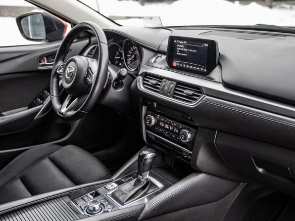 Mazda 6 III (GJ) Рестайлинг с пробегом 2017 года, цена 2 178 000 рублей, 84400 км, седан, Автокод Объявления