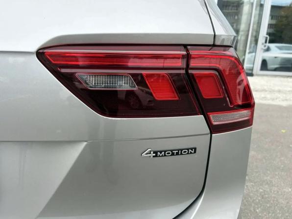 Volkswagen Tiguan II Рестайлинг с пробегом 2021 года, цена 2 399 000 рублей, 103741 км, внедорожник, Автокод Объявления