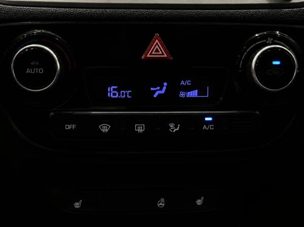 Hyundai Solaris II с пробегом 2018 года, цена 1 500 000 рублей, 82954 км, седан, Автокод Объявления