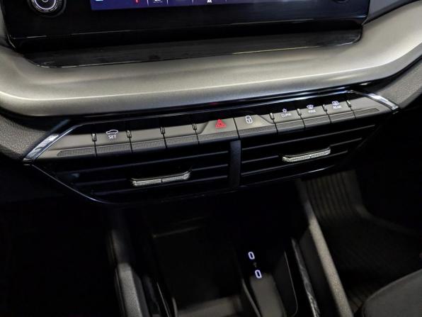 Skoda Octavia IV (A8) с пробегом 2021 года, цена 2 345 000 рублей, 52991 км, лифтбек, Автокод Объявления