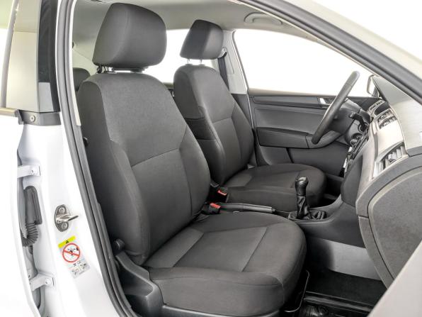 Skoda Rapid I Рестайлинг с пробегом 2019 года, цена 880 000 рублей, 246586 км, лифтбек, Автокод Объявления