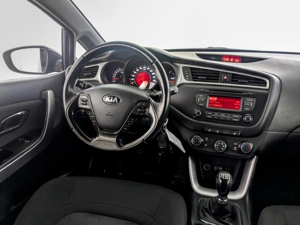 Kia Ceed II Рестайлинг с пробегом 2016 года, цена 1 070 000 рублей, 161143 км, хэтчбек, Автокод Объявления