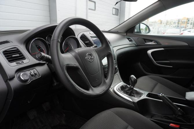 Opel Insignia I с пробегом 2012 года, цена 627 000 рублей, 188732 км, хэтчбек, Автокод Объявления