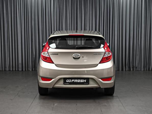 Hyundai Solaris I с пробегом 2012 года, цена 784 000 рублей, 239033 км, хэтчбек, Автокод Объявления
