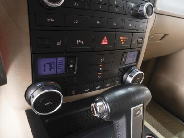 Volkswagen Touareg I Рестайлинг с пробегом 2008 года, цена 950 000 рублей, 143102 км, внедорожник, Автокод Объявления