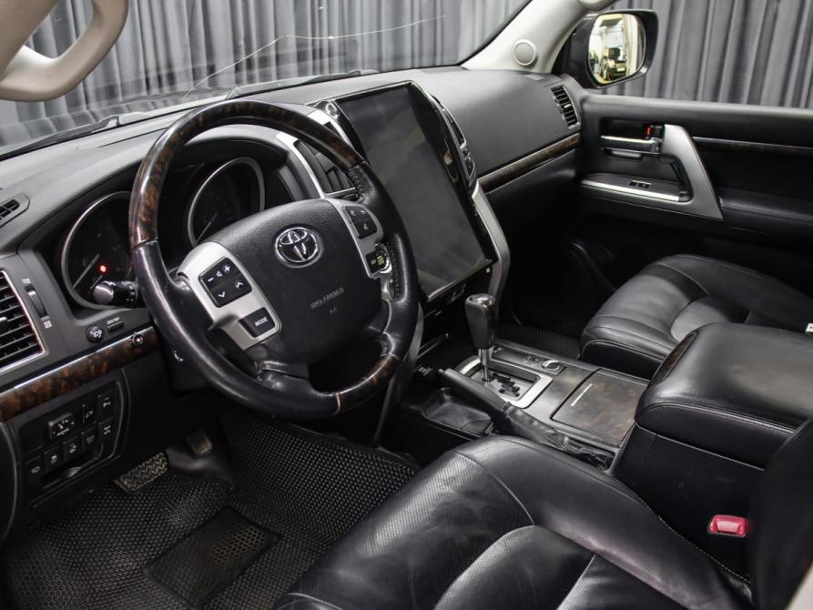 Toyota Land Cruiser 200 Series Рестайлинг 1 Москва  - изображение 17