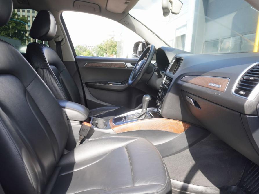 Audi Q5 I (8R) Москва  - изображение 10