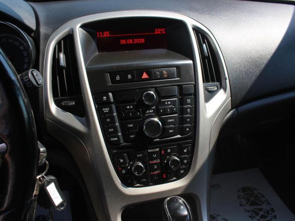 Opel Astra J Рестайлинг с пробегом 2013 года, цена 680 000 рублей, 162427 км, хэтчбек, Автокод Объявления