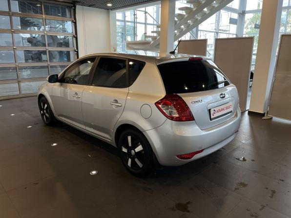 Kia Ceed I Рестайлинг с пробегом 2010 года, цена 710 000 рублей, 162603 км, хэтчбек, Автокод Объявления