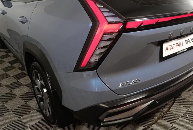 Geely Atlas II с пробегом 2025 года, цена 3 050 000 рублей, 5756 км, внедорожник, Автокод Объявления