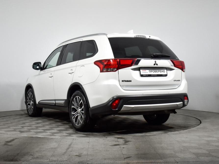 Mitsubishi Outlander III Рестайлинг 3 Санкт-Петербург  - изображение 7