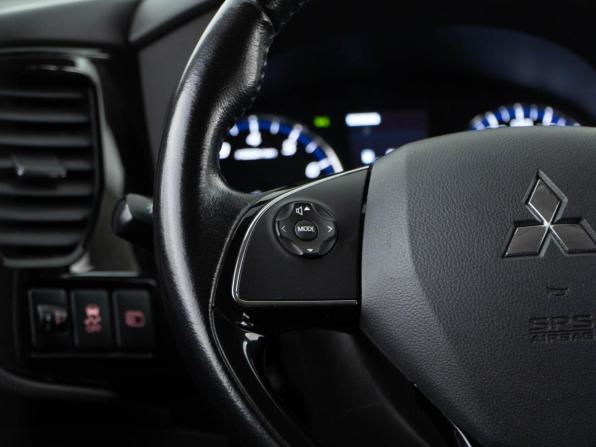 Mitsubishi Outlander III Рестайлинг 2 с пробегом 2016 года, цена 1 829 050 рублей, 116212 км, внедорожник, Автокод Объявления