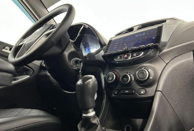 Hyundai Solaris I с пробегом 2014 года, цена 800 000 рублей, 135120 км, седан, Автокод Объявления