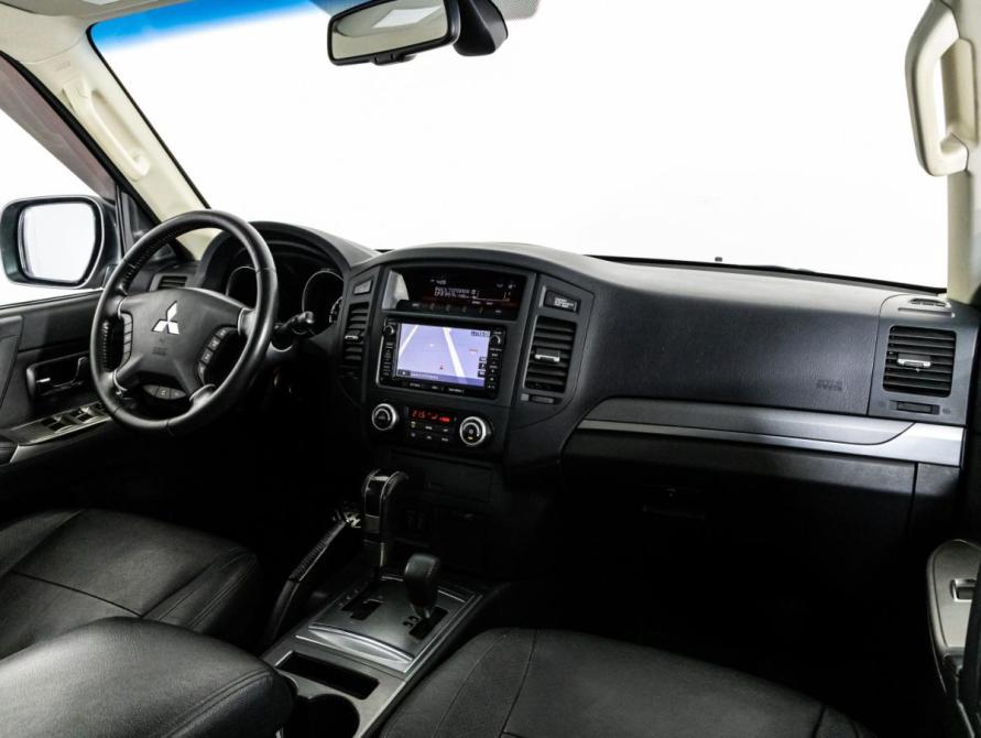 Mitsubishi Pajero IV Рестайлинг 1 Санкт-Петербург  - изображение 10