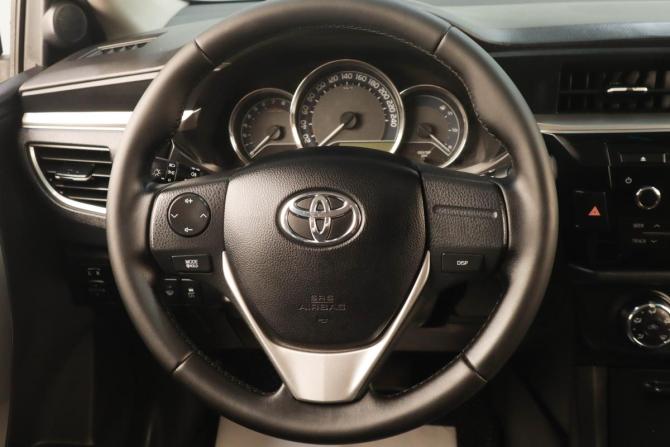 Toyota Corolla XI (E160 E170 E180) с пробегом 2013 года, цена 1 299 000 рублей, 176271 км, седан, Автокод Объявления