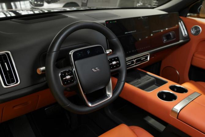 Новый Li Auto (Lixiang) L9 I Рестайлинг 2025 года, цена 11 990 000 рублей, внедорожник, Автокод Объявления
