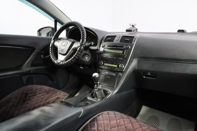Toyota Avensis III с пробегом 2009 года, цена 1 199 000 рублей, 270000 км, седан, Автокод Объявления