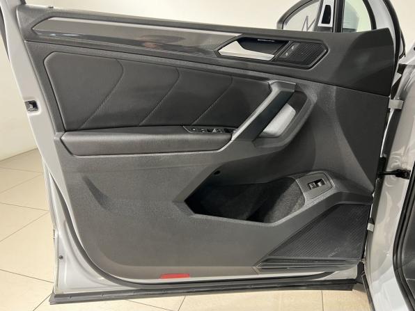 Volkswagen Tiguan II с пробегом 2019 года, цена 2 450 000 рублей, 132414 км, внедорожник, Автокод Объявления