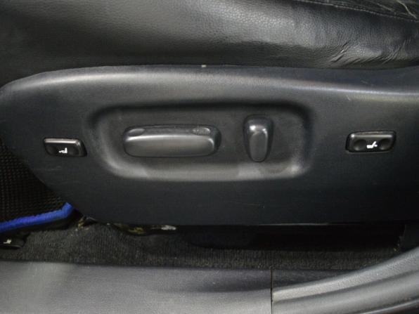 Toyota Highlander II (XU40) Рестайлинг с пробегом 2012 года, цена 1 450 000 рублей, 287493 км, внедорожник, Автокод Объявления