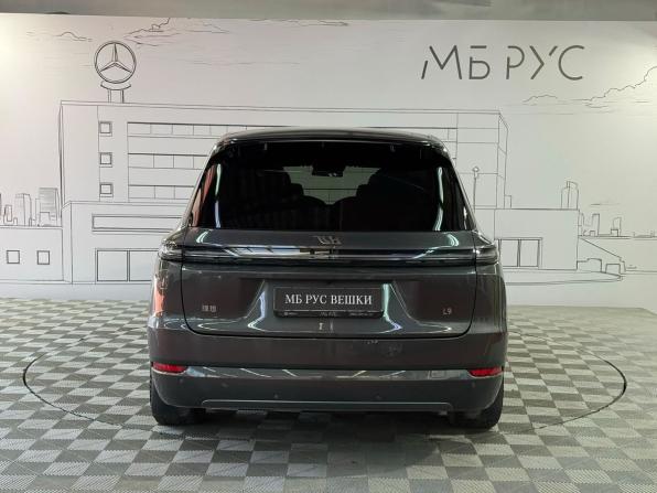 Li Auto (Lixiang) L9 I Рестайлинг с пробегом 2024 года, цена 7 400 000 рублей, 28000 км, внедорожник, Автокод Объявления