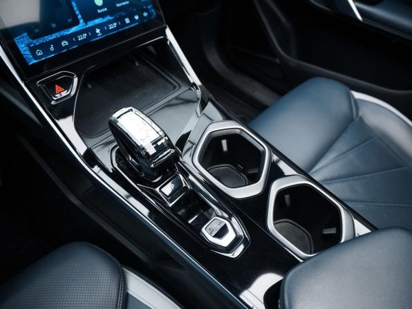 Geely Atlas II с пробегом 2024 года, цена 3 127 850 рублей, 28500 км, внедорожник, Автокод Объявления