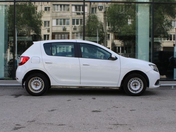 Renault Sandero II с пробегом 2015 года, цена 685 000 рублей, 120958 км, хэтчбек, Автокод Объявления