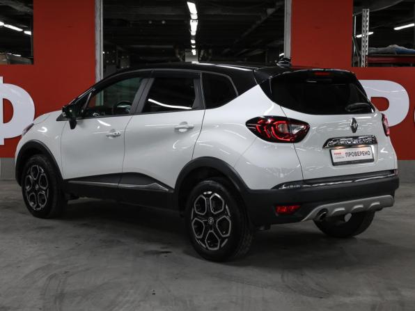 Renault Kaptur I Рестайлинг с пробегом 2021 года, цена 1 620 000 рублей, 67000 км, внедорожник, Автокод Объявления