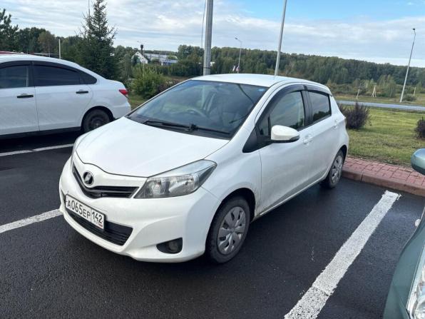 Toyota Vitz III (XP130) с пробегом 2011 года, цена 649 000 рублей, 210205 км, хэтчбек, Автокод Объявления