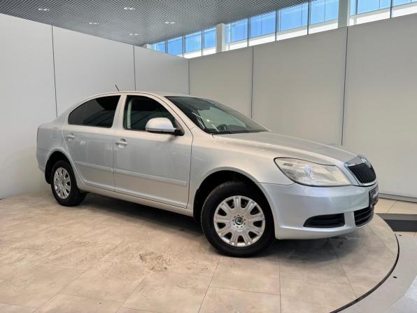 Skoda Octavia II (A5) Рестайлинг с пробегом 2012 года, цена 880 000 рублей, 183208 км, лифтбек, Автокод Объявления
