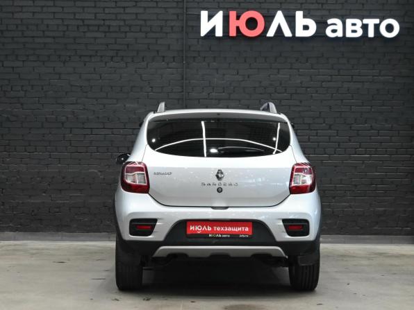 Renault Sandero II Рестайлинг с пробегом 2018 года, цена 1 250 000 рублей, 51779 км, хэтчбек, Автокод Объявления