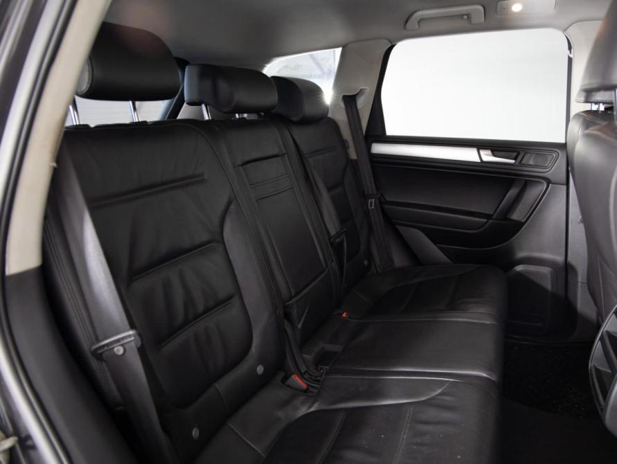 Volkswagen Touareg II Санкт-Петербург  - изображение 13