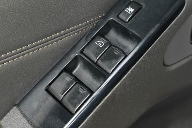 Nissan Navara (Frontier) III (D40) Рестайлинг с пробегом 2011 года, цена 1 729 000 рублей, 203400 км, offers.body_type.unknown, Автокод Объявления