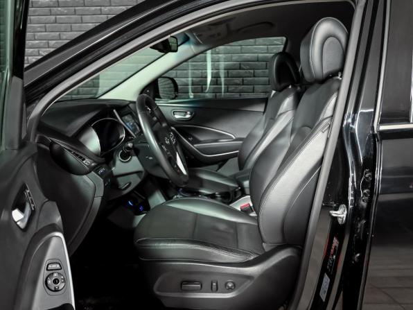 Hyundai Santa Fe III Рестайлинг с пробегом 2015 года, цена 2 000 000 рублей, 243809 км, внедорожник, Автокод Объявления